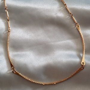 Sarah Coventry Gold Tone Necklace